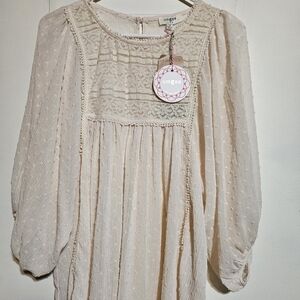 NWT Umgee Ivory lace sheer blouse Medium